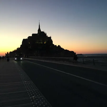 Les Prairies Du Mont - Le Gite De La Chapelle Sougéal Exterior foto